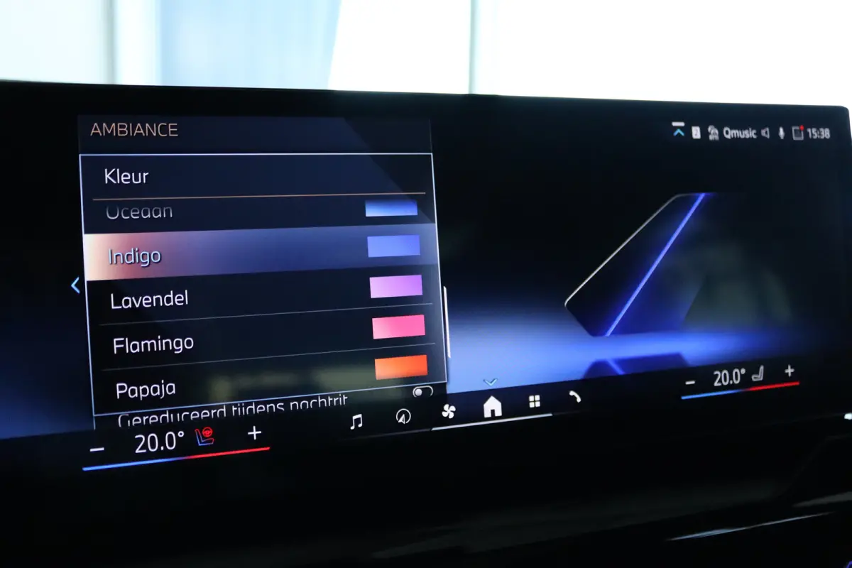 520i M-SPORT | Adapt. Cruise | Stoelventilatie | Harman & Kardon | Pano | HUD | 360 Camera | Memory | Carbon |