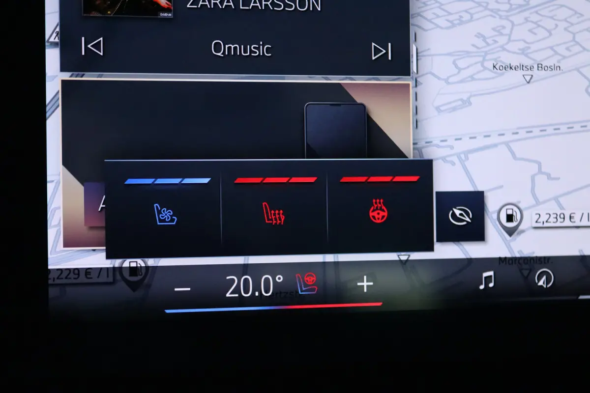 520i M-SPORT | Adapt. Cruise | Stoelventilatie | Harman & Kardon | Pano | HUD | 360 Camera | Memory | Carbon |