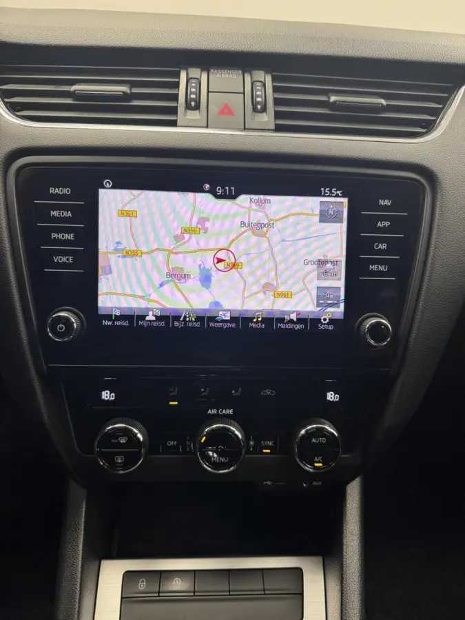 1.0 TSi Greentech Automaat-Trekhaak-Navigatie-Cr.contr-Clima-Carplay-Parkeersensoren-Lm16''velgen