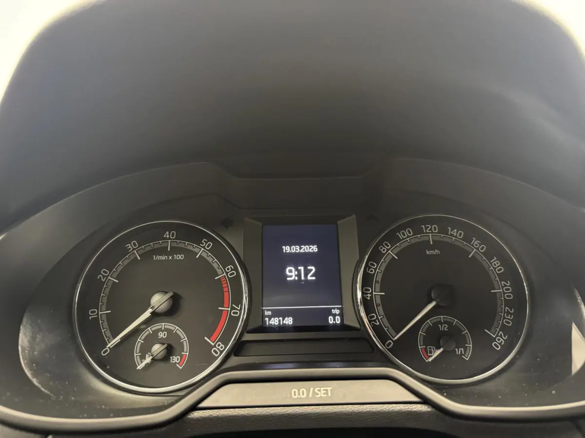 1.0 TSi Greentech Automaat-Trekhaak-Navigatie-Cr.contr-Clima-Carplay-Parkeersensoren-Lm16''velgen