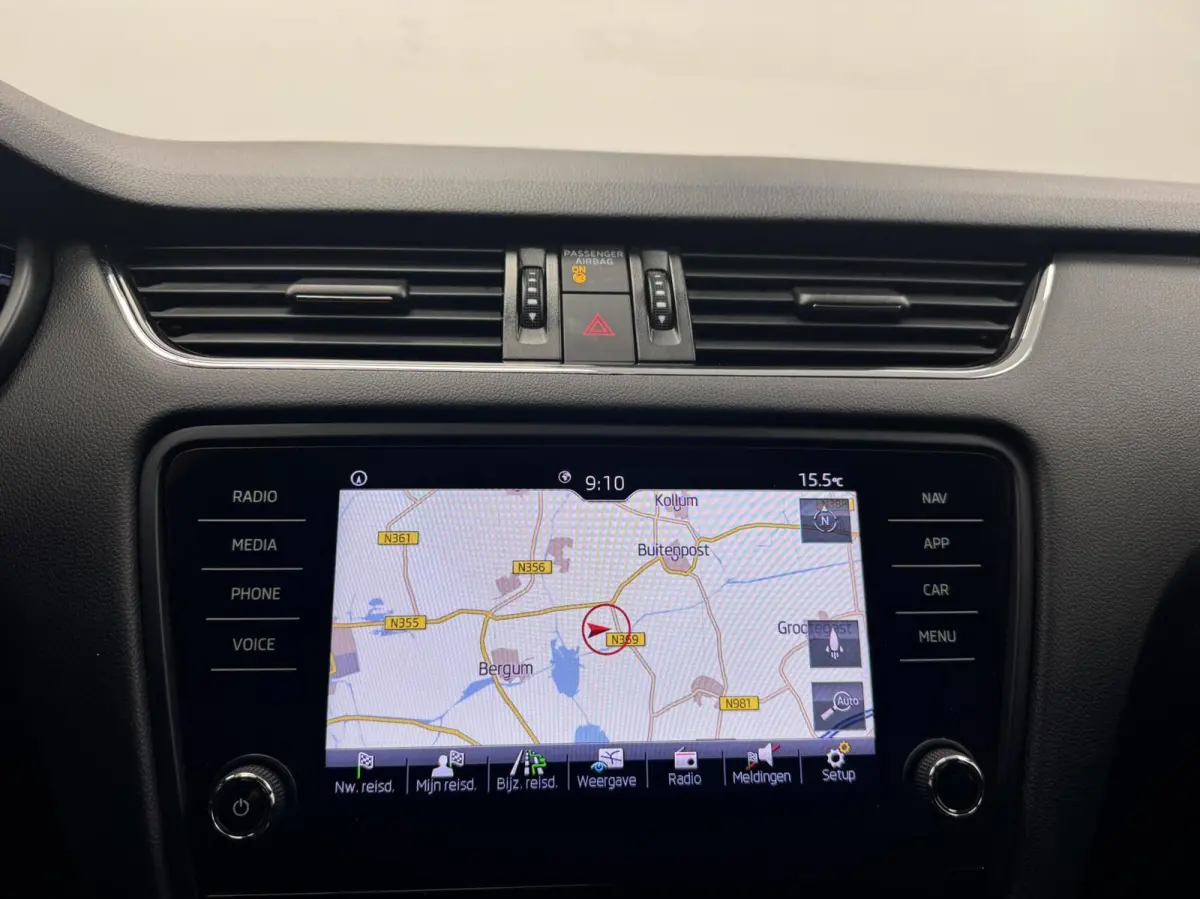 1.0 TSi Greentech Automaat-Trekhaak-Navigatie-Cr.contr-Clima-Carplay-Parkeersensoren-Lm16''velgen