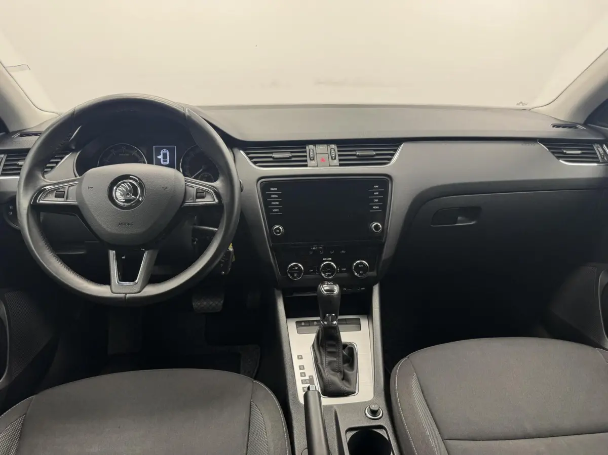 1.0 TSi Greentech Automaat-Trekhaak-Navigatie-Cr.contr-Clima-Carplay-Parkeersensoren-Lm16''velgen