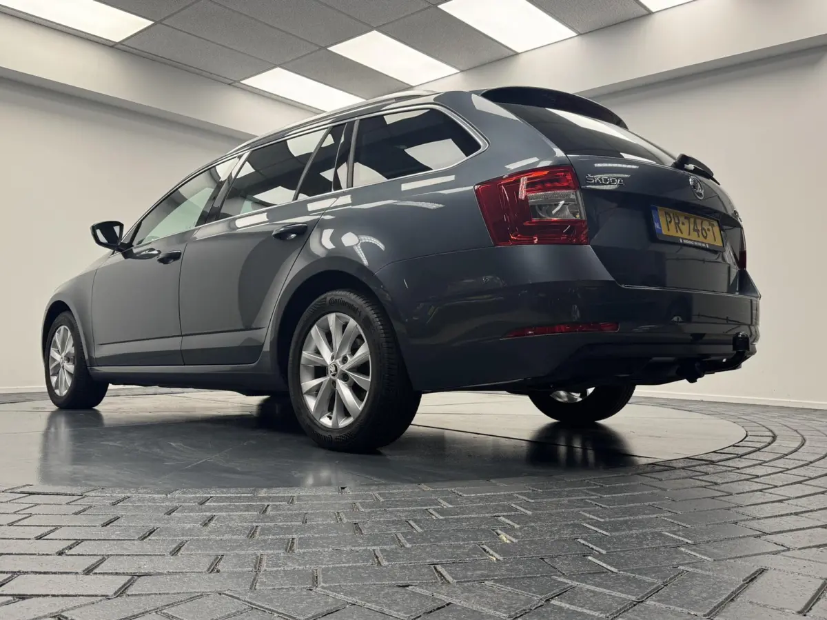 1.0 TSi Greentech Automaat-Trekhaak-Navigatie-Cr.contr-Clima-Carplay-Parkeersensoren-Lm16''velgen