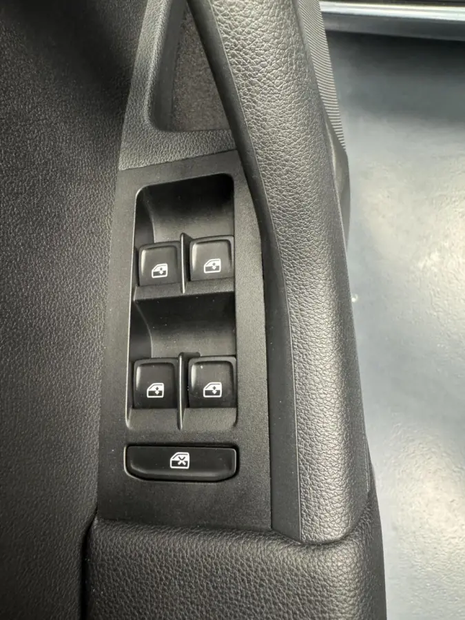 1.0 TSi Greentech Automaat-Trekhaak-Navigatie-Cr.contr-Clima-Carplay-Parkeersensoren-Lm16''velgen