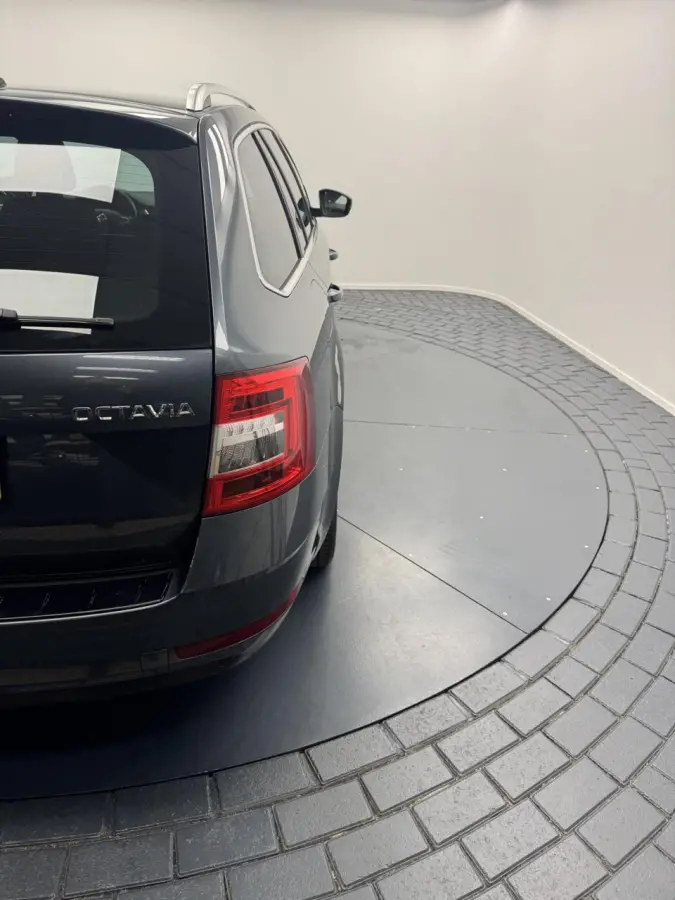 1.0 TSi Greentech Automaat-Trekhaak-Navigatie-Cr.contr-Clima-Carplay-Parkeersensoren-Lm16''velgen