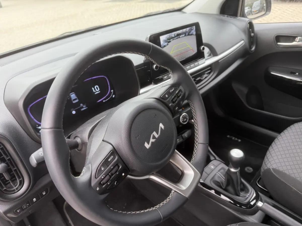 1.0 DPi DynamicLine NAVIGATIE + CAMERA - Apple CarPlay / Androi