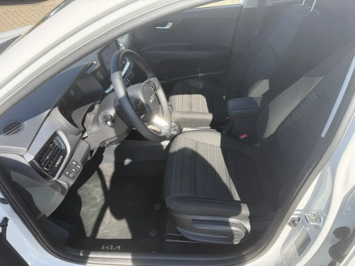 1.0 T-GDi MHEV DynamicPlusLine NAVI + CAMERA Stoel + Stuurverw.