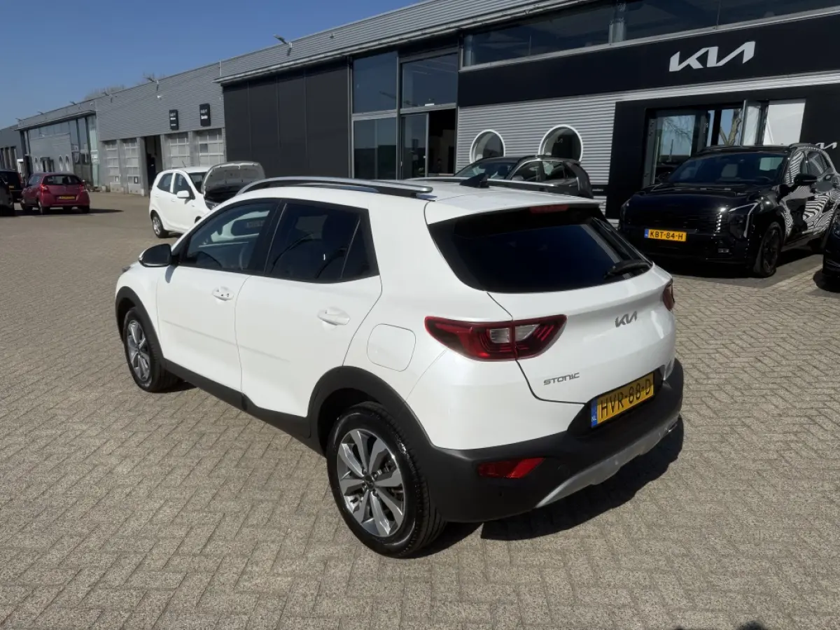 1.0 T-GDi MHEV DynamicPlusLine NAVI + CAMERA Stoel + Stuurverw.