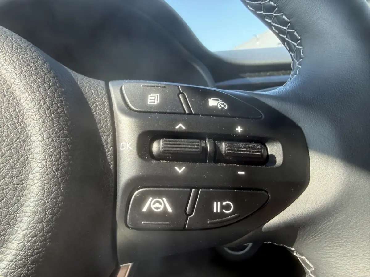 1.0 T-GDi MHEV DynamicPlusLine NAVI + CAMERA Stoel + Stuurverw.