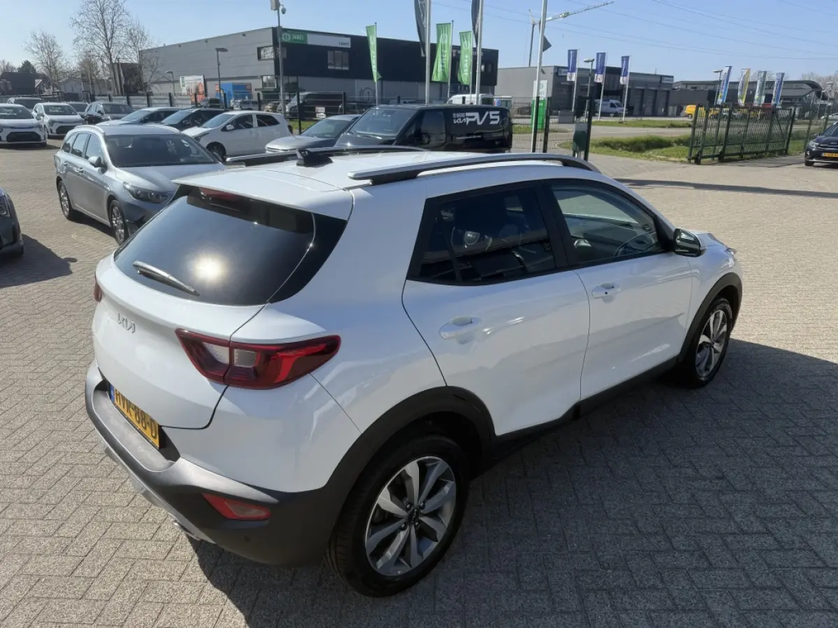 1.0 T-GDi MHEV DynamicPlusLine NAVI + CAMERA Stoel + Stuurverw.