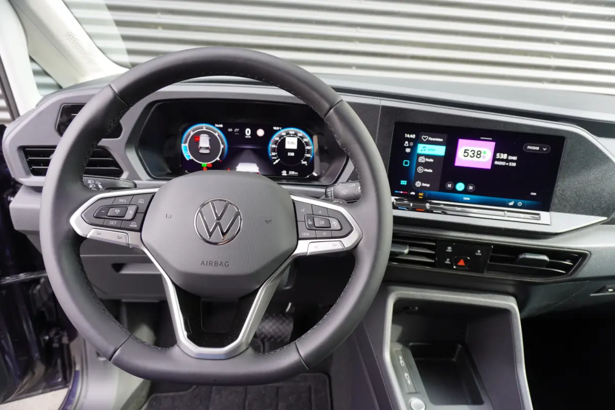 122pk Automaat Style Apple Carplay Digitaal dashboard Navigatie ACC Cruise control 17" Velgen Parkeersensoren