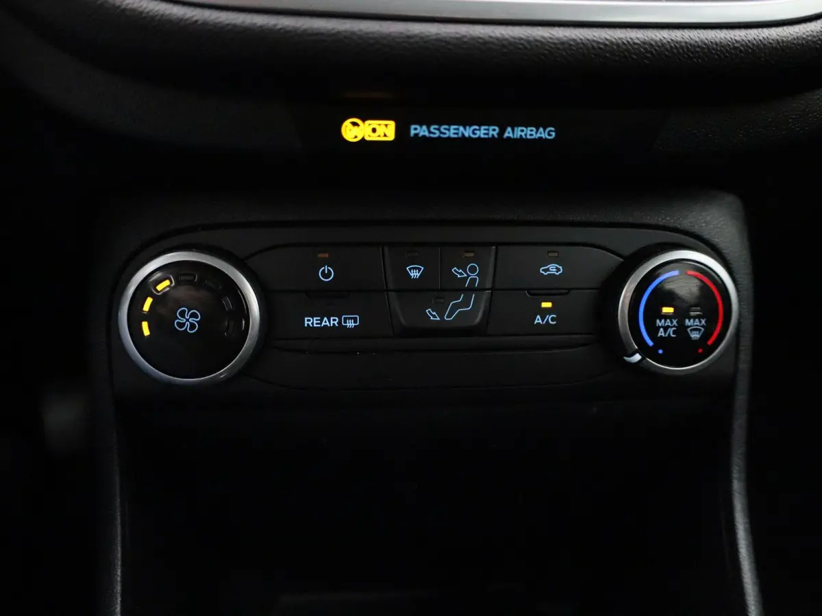 1.0 EcoBoost Connected | Apple Carplay & Android Auto | Cruise Control | LED Koplampen | 16'' LMV |