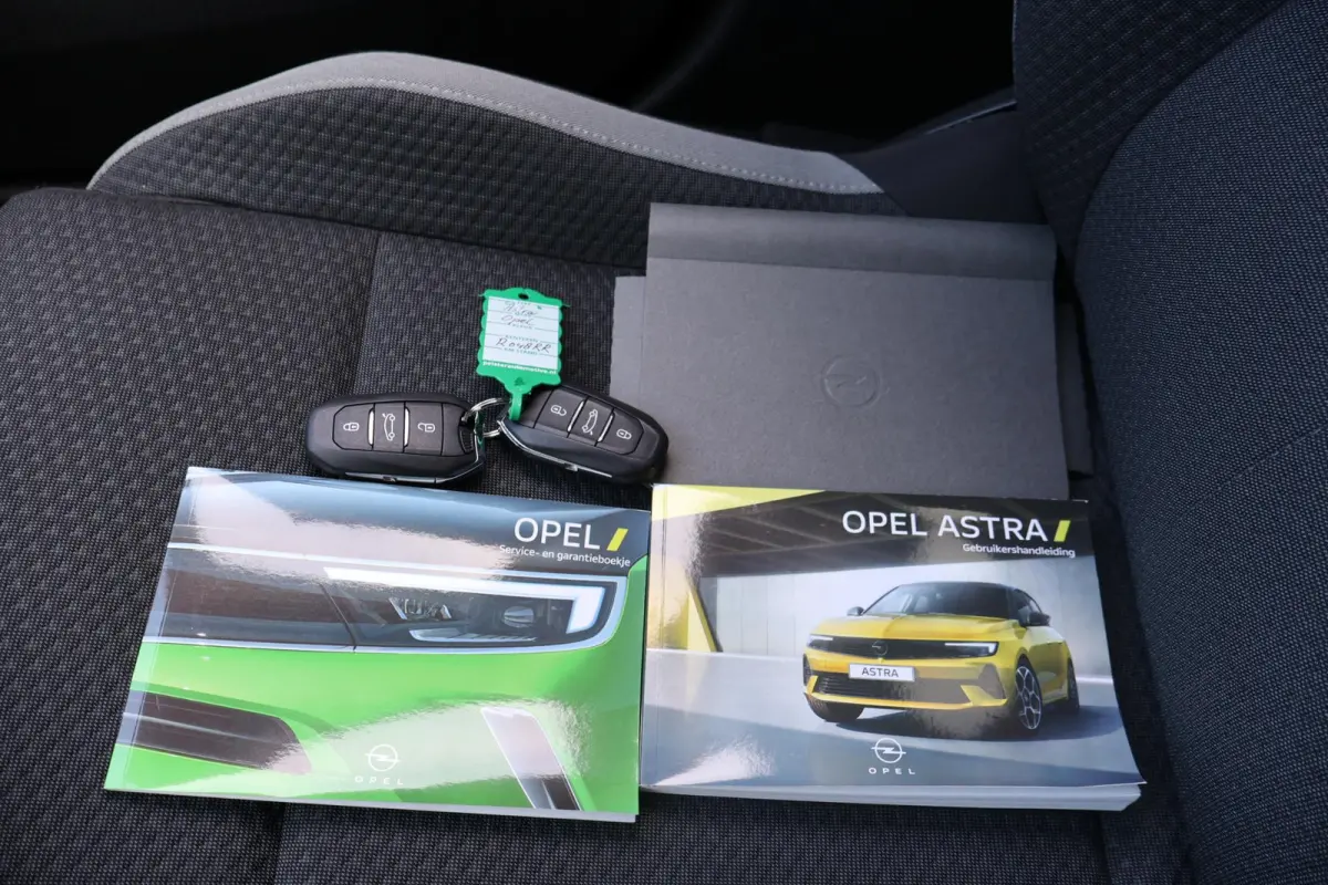 1.6 Hybrid Business Edition 1e Eigenaar | Volledig Onderh | NAP | BTW | Winterpack | Camera | Navi | Climate | DAB | ACC | Carplay | 1 kabel | LED | Keyless | PDC