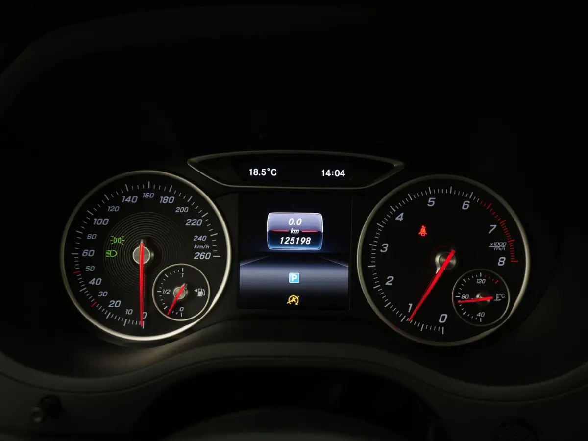 180 Business Solution | Navi  | Camera | Cruise | LED | 12 maand BOVAG Garantie! |