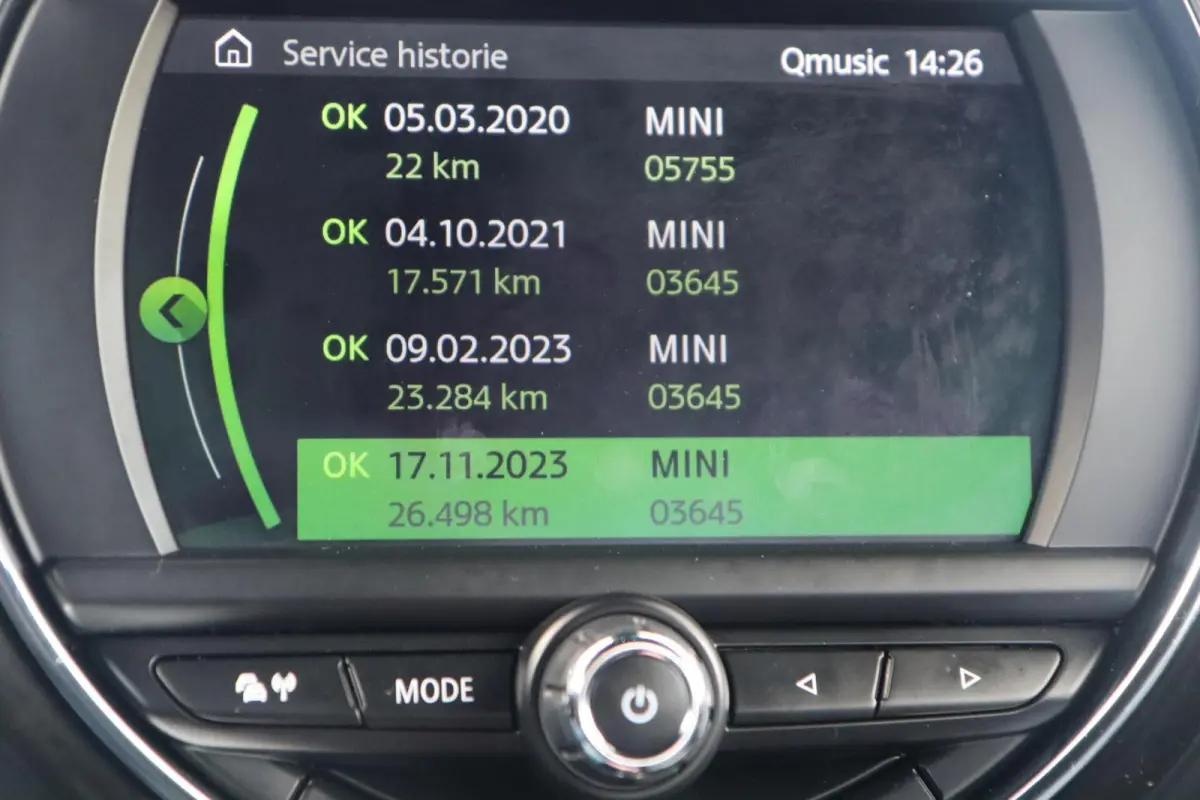 1.5 Automaat 136PK 🚗 | 29DKM 📉 | JCW Velgen 🛞 | CarPlay 📱 | Leder 🛋️ | 1e eigenaar