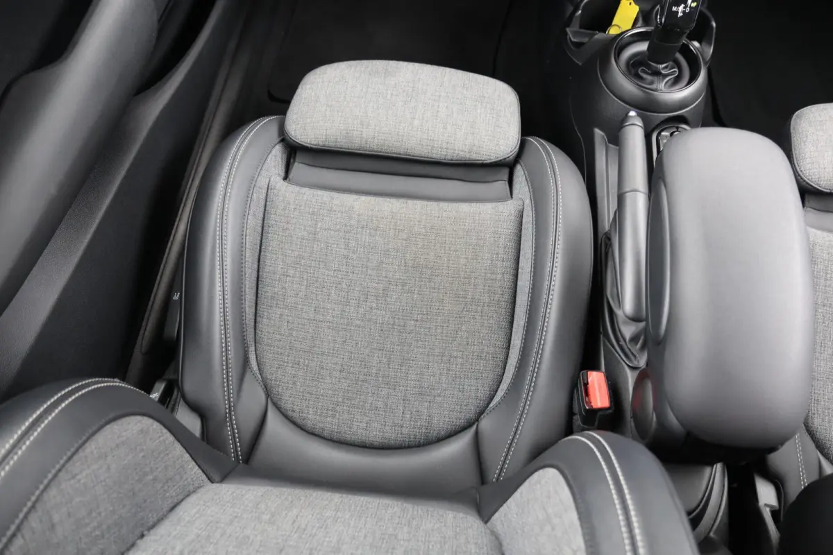 1.5 Automaat 136PK 🚗 | 29DKM 📉 | JCW Velgen 🛞 | CarPlay 📱 | Leder 🛋️ | 1e eigenaar