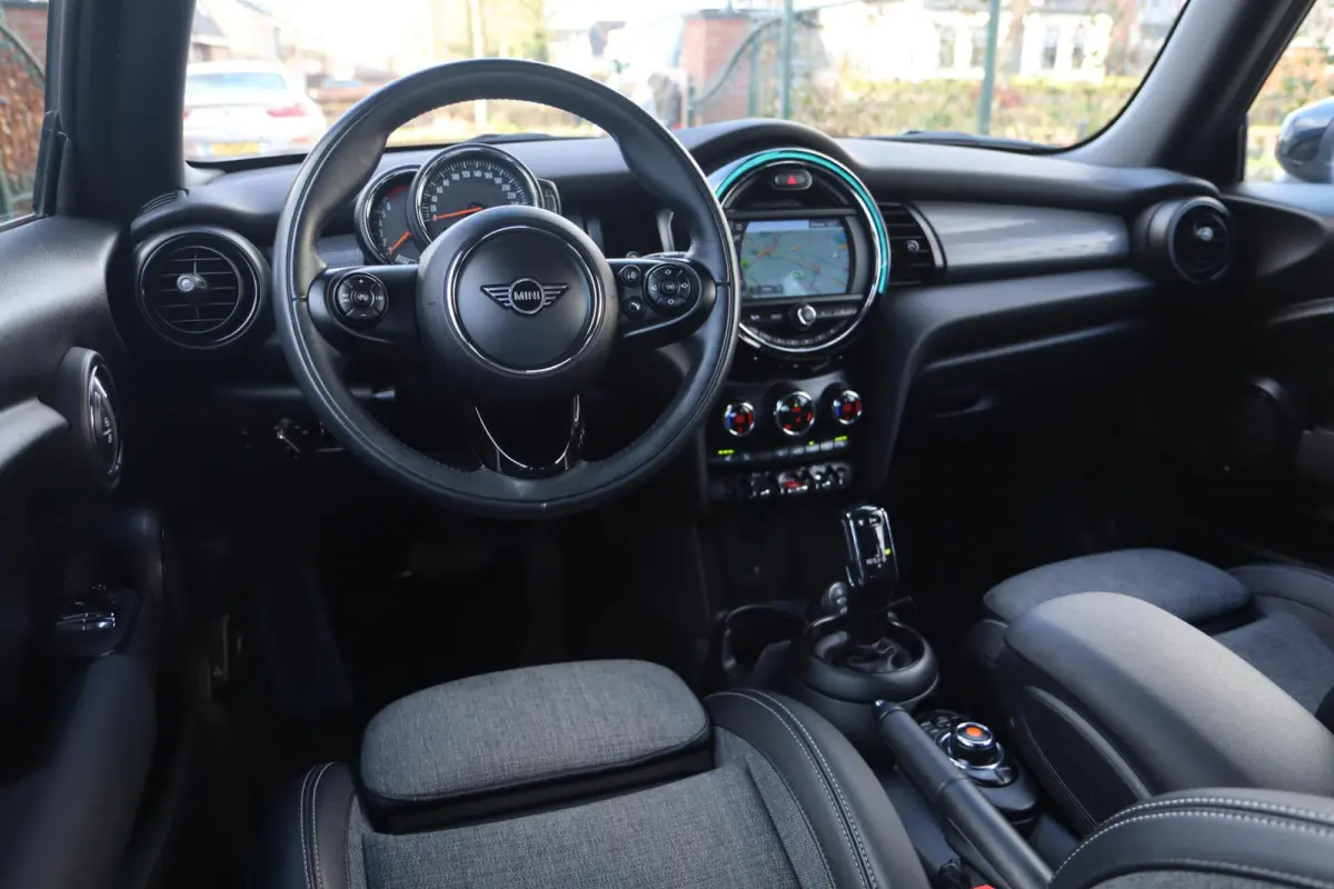 1.5 Automaat 136PK 🚗 | 29DKM 📉 | JCW Velgen 🛞 | CarPlay 📱 | Leder 🛋️ | 1e eigenaar