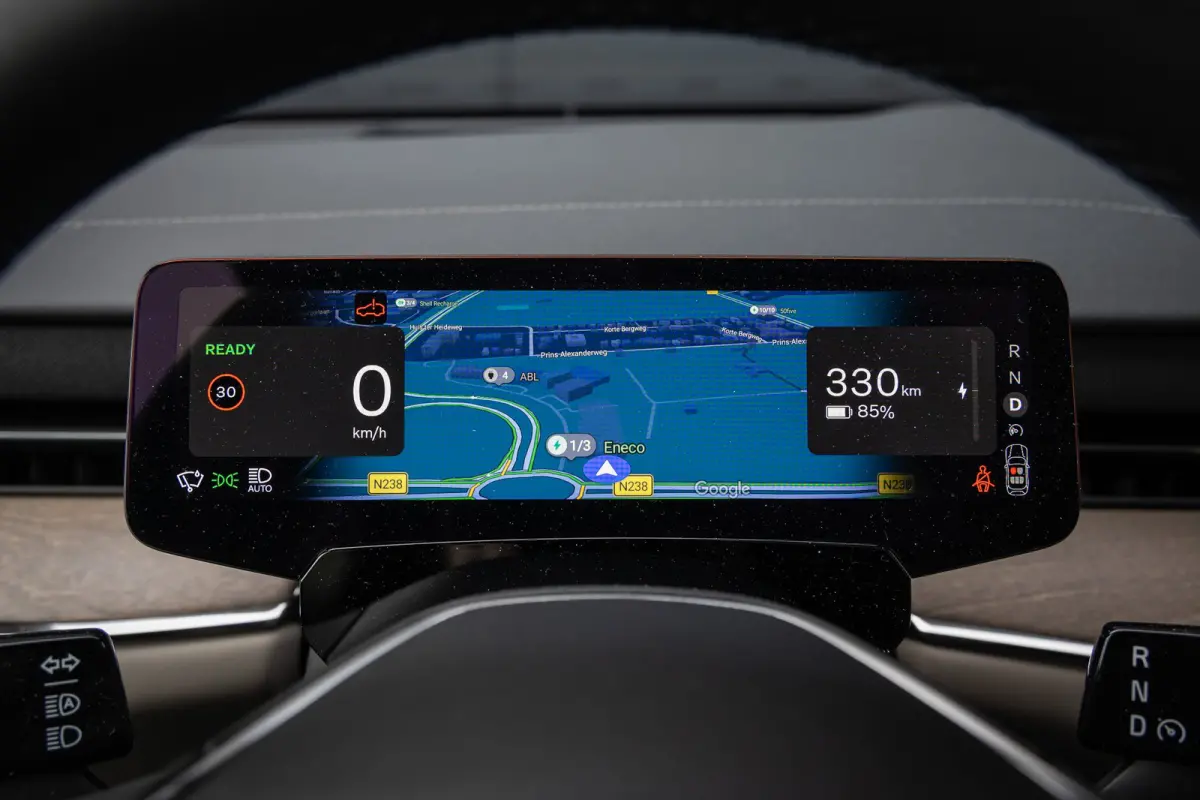 Single Motor Ext. R. Ultra Launch Edition 92 kWh 22" | Pilot Assist | Climate | Bowers & Wilkins | Luchtvering | Trekhaak | Geventileerde Massagestoelen | Head-up | Panoramadak| | 3D Camera 