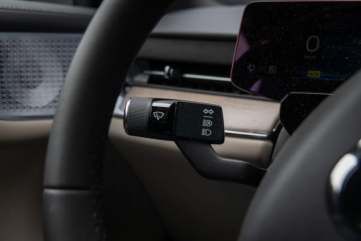 Single Motor Ext. R. Ultra Launch Edition 92 kWh 22" | Pilot Assist | Climate | Bowers & Wilkins | Luchtvering | Trekhaak | Geventileerde Massagestoelen | Head-up | Panoramadak| | 3D Camera 