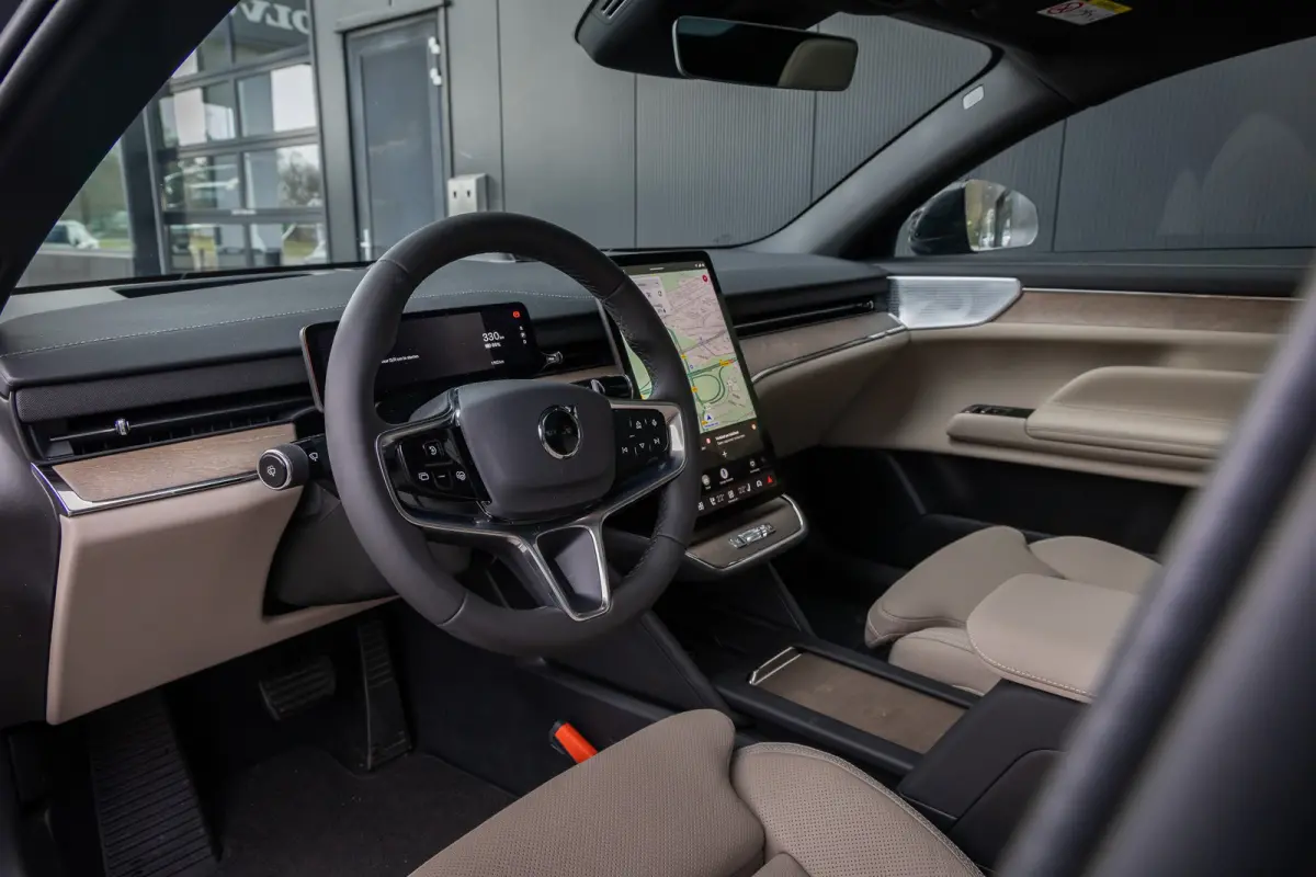 Single Motor Ext. R. Ultra Launch Edition 92 kWh 22" | Pilot Assist | Climate | Bowers & Wilkins | Luchtvering | Trekhaak | Geventileerde Massagestoelen | Head-up | Panoramadak| | 3D Camera 