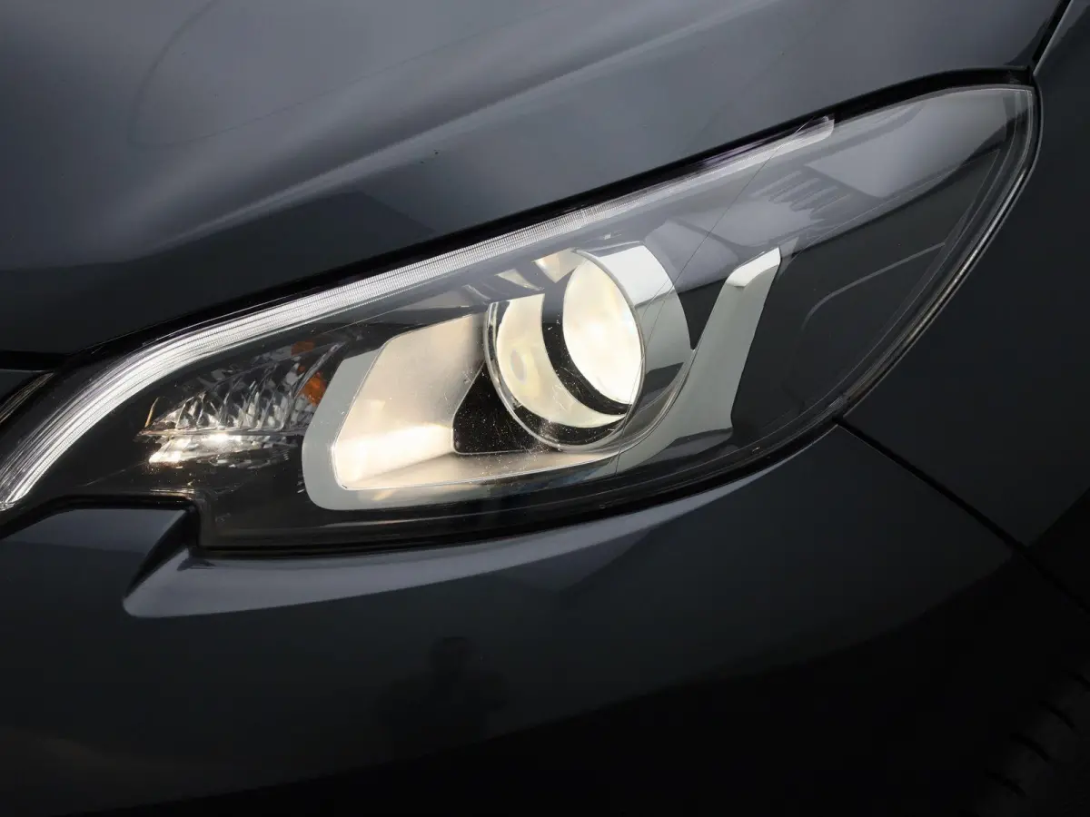 1.0 12V E-VTI 68PK 5DR | Airconditioning | Bluetooth |