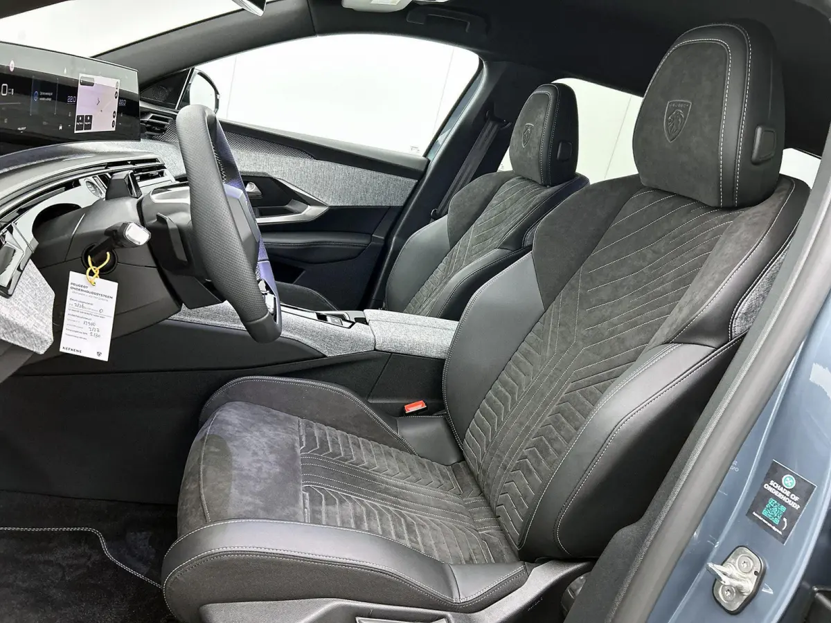 GT Avantage 73 kWh 210pk Automaat | 8 JAAR GARANTIE | Trekhaak | 360 Camera | Elektrische Achterklep | Alcantara Bekleding | Navigatie | Climate Control | Adaptieve Cruise Control | Full-LED