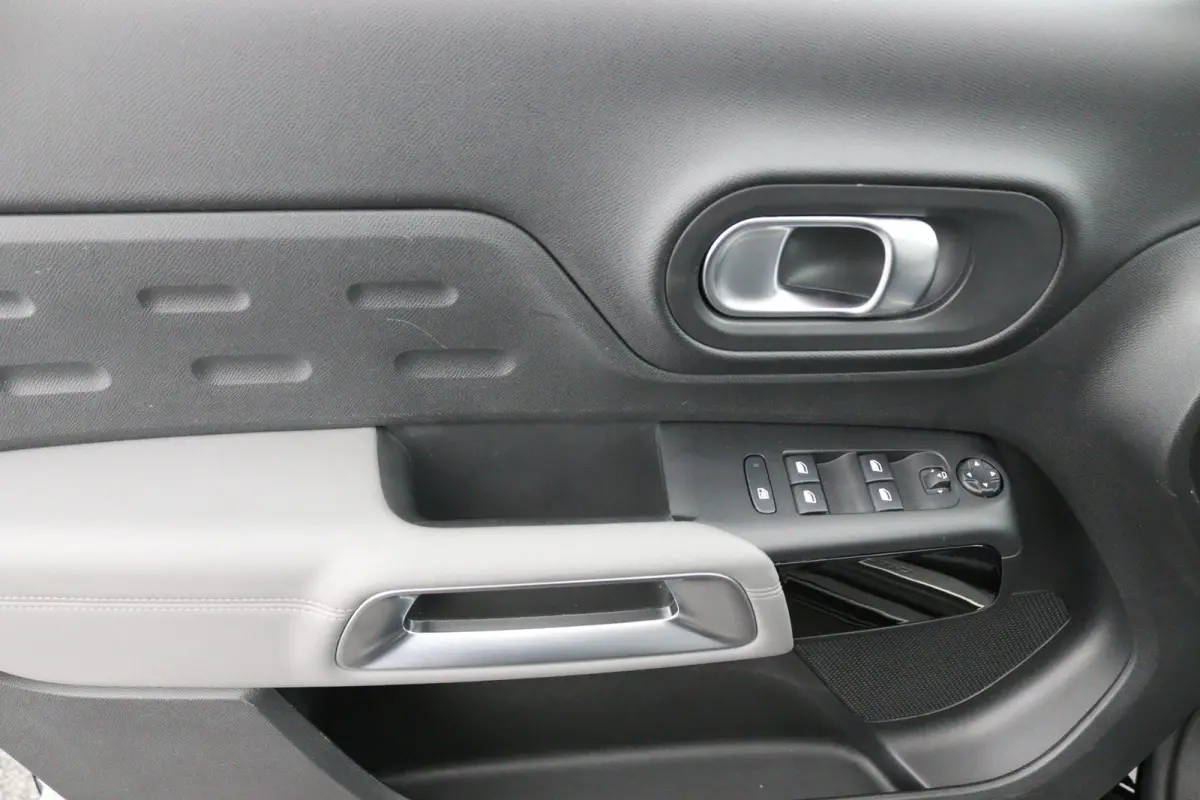 1.2*130PK*CARPLAY*PANO*ECC*CAM*NAVI*ACC*