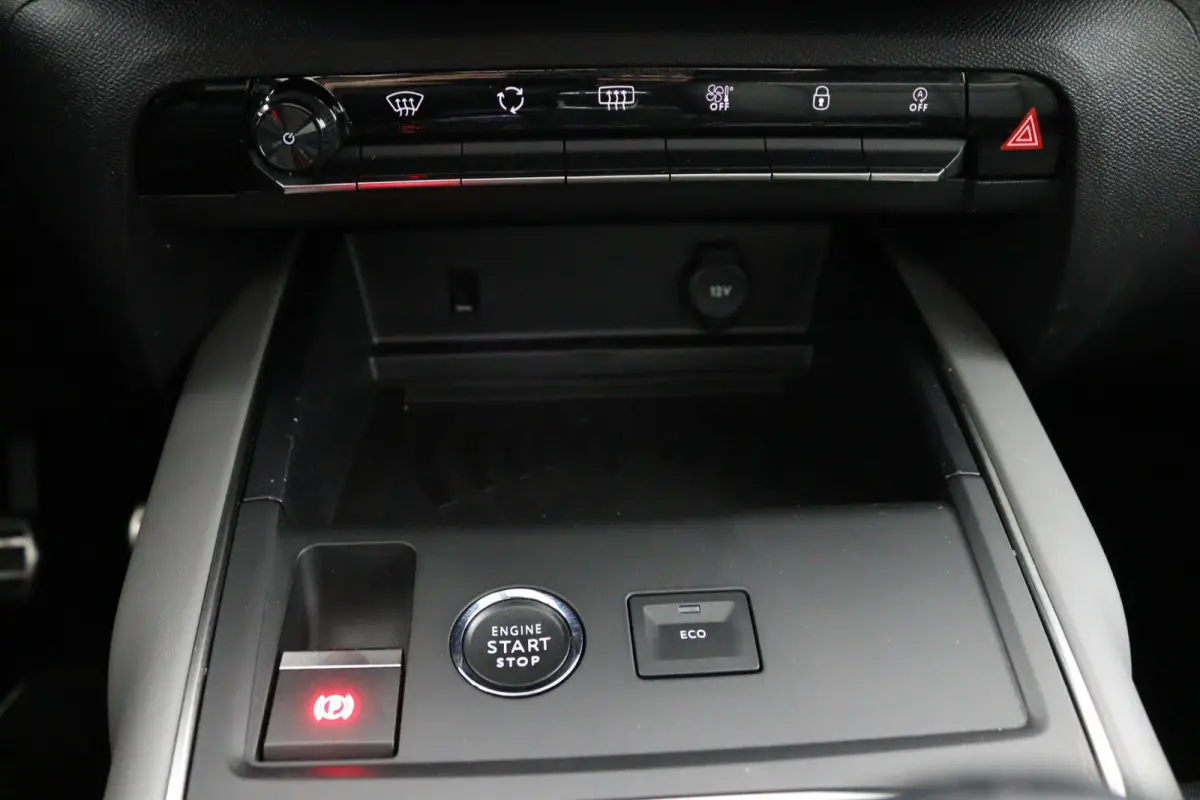 1.2*130PK*CARPLAY*PANO*ECC*CAM*NAVI*ACC*