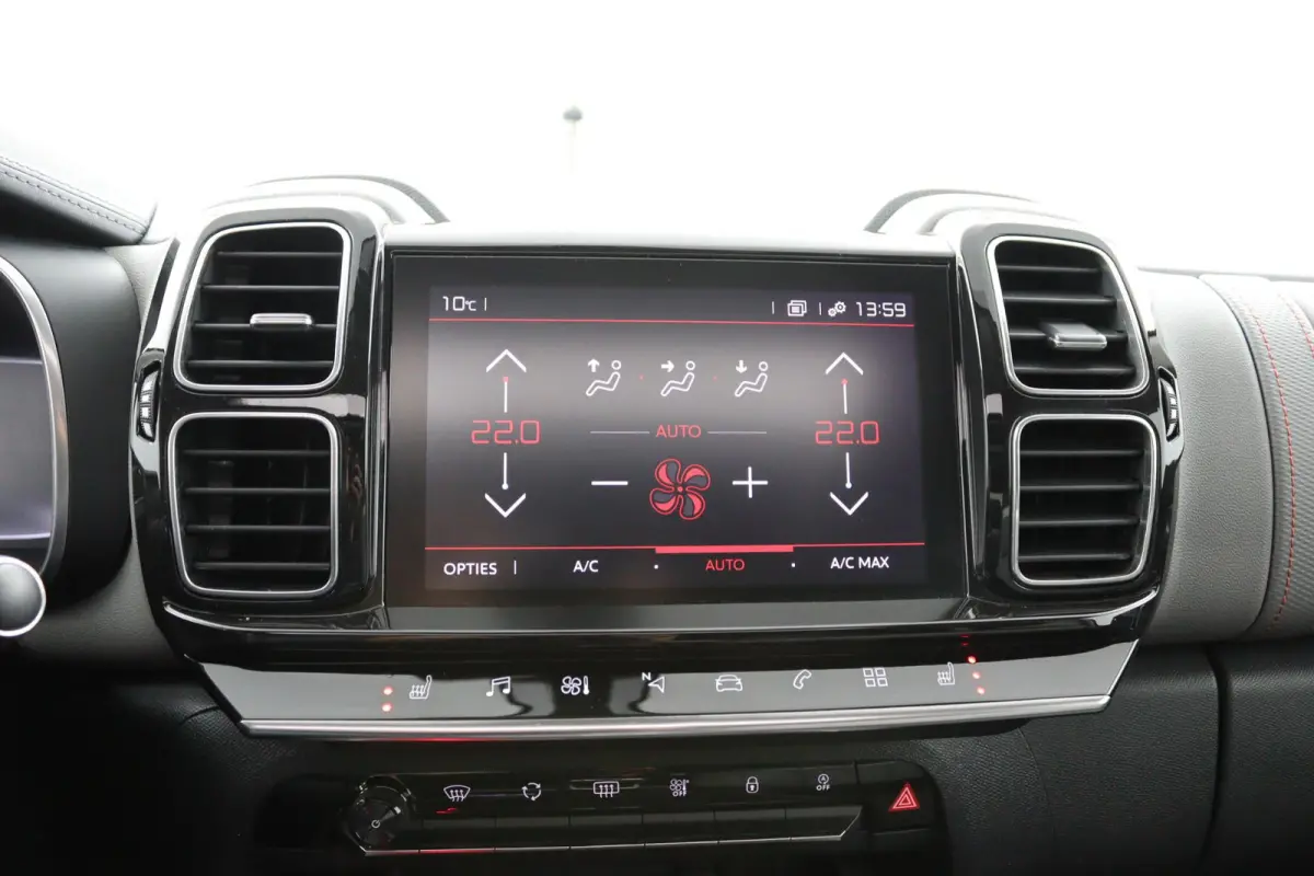 1.2*130PK*CARPLAY*PANO*ECC*CAM*NAVI*ACC*
