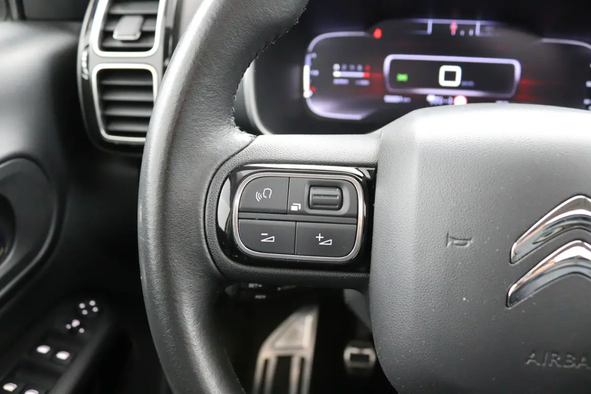 1.2*130PK*CARPLAY*PANO*ECC*CAM*NAVI*ACC*