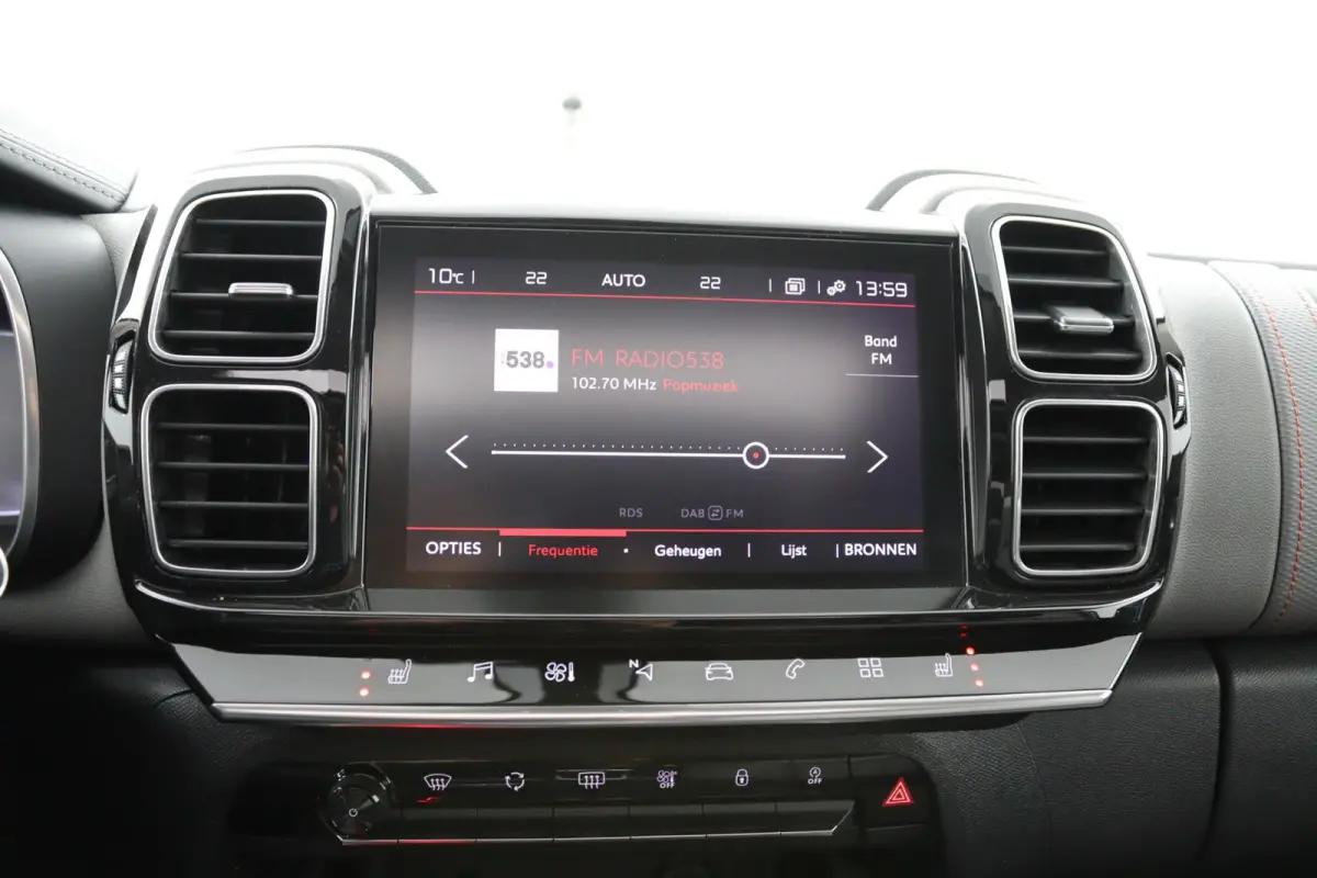 1.2*130PK*CARPLAY*PANO*ECC*CAM*NAVI*ACC*