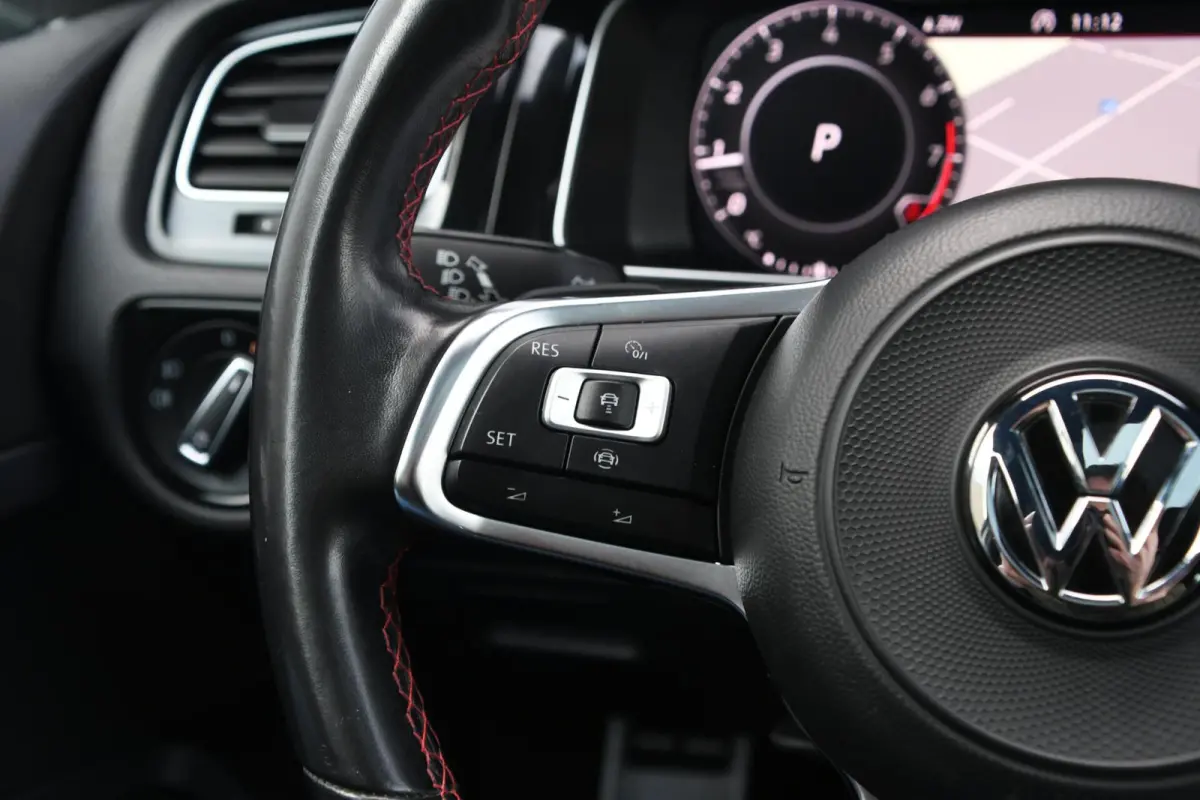 2.0 TSI GTI Performance PANO | LED | CARPLAY