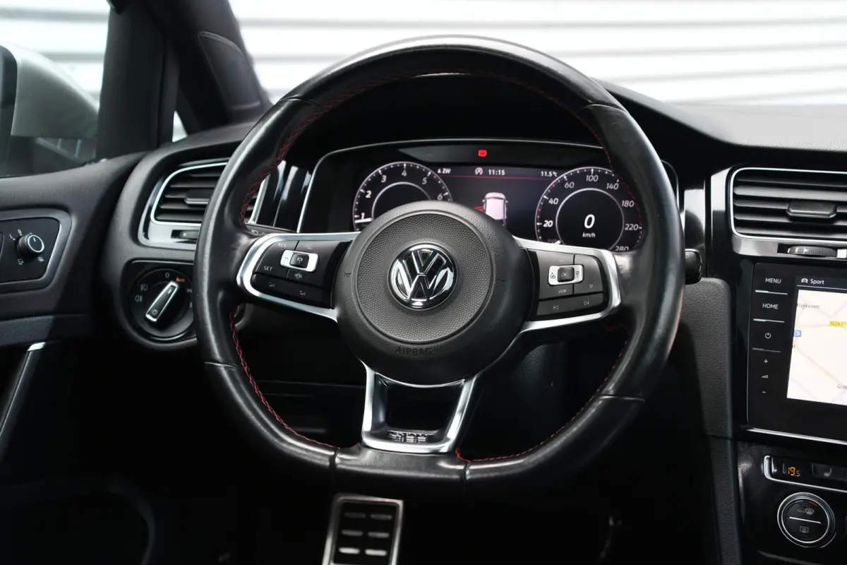 2.0 TSI GTI Performance PANO | LED | CARPLAY