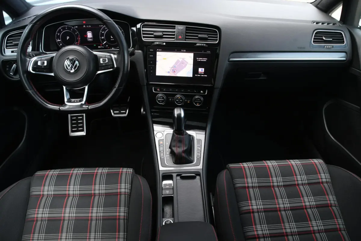 2.0 TSI GTI Performance PANO | LED | CARPLAY