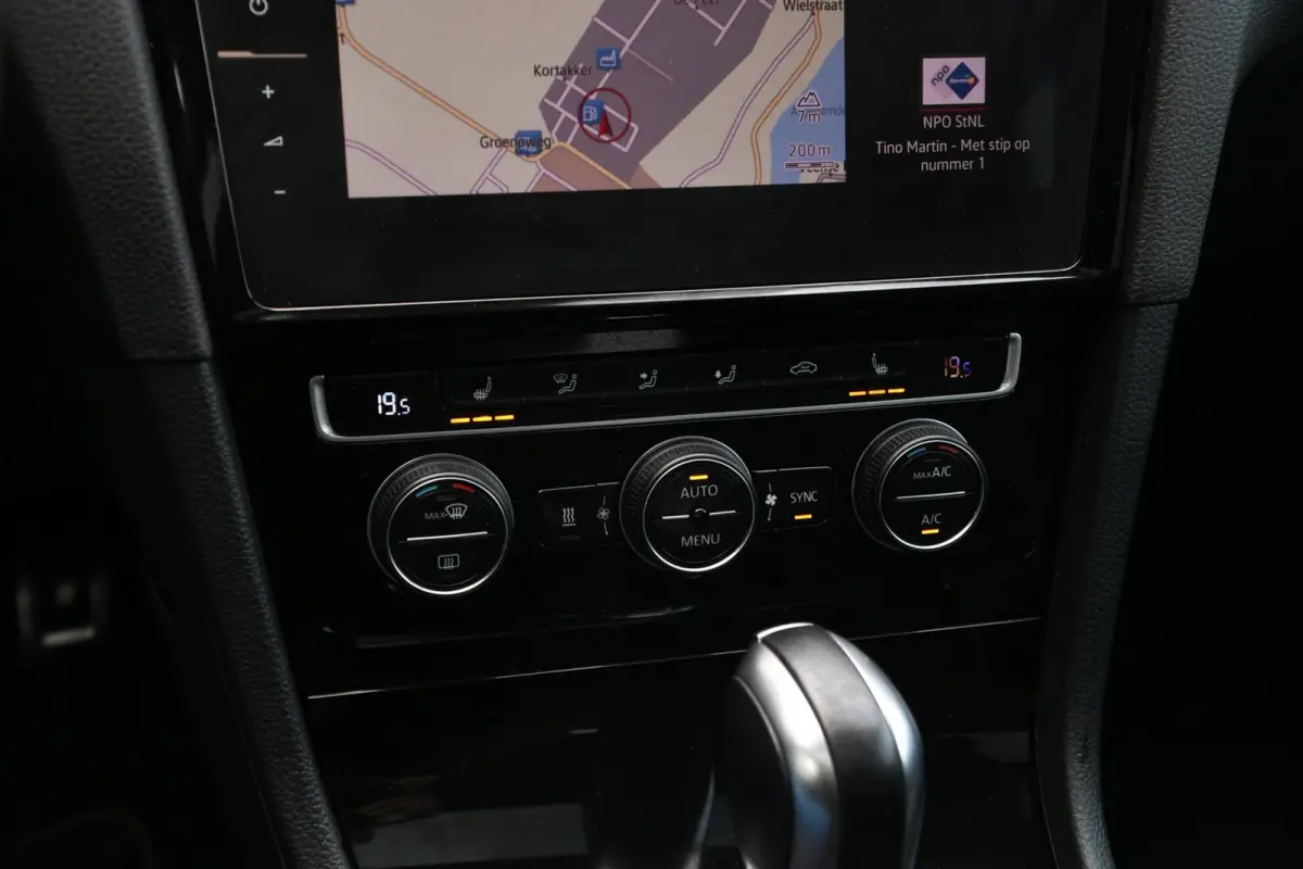 2.0 TSI GTI Performance PANO | LED | CARPLAY