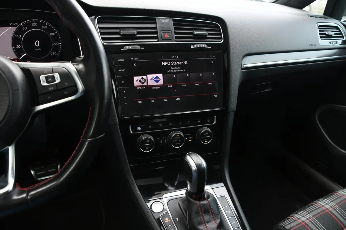 2.0 TSI GTI Performance PANO | LED | CARPLAY