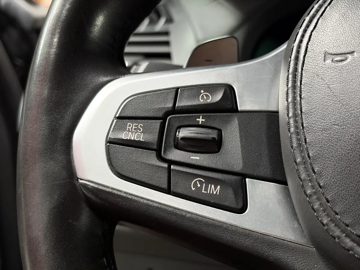 xDrive20i High Exec. |M-SPORT|LEDER|MEMORY|KEYLESS|20"