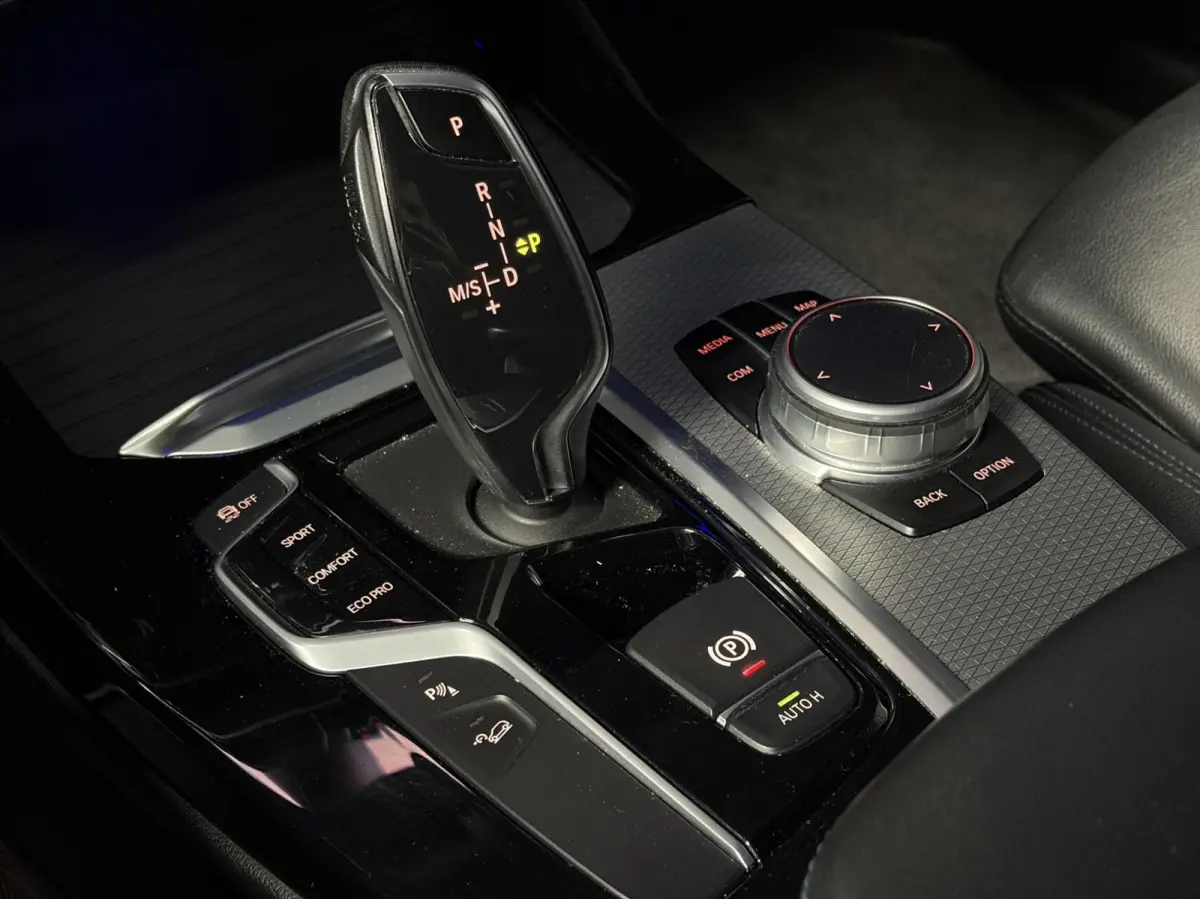 xDrive20i High Exec. |M-SPORT|LEDER|MEMORY|KEYLESS|20"