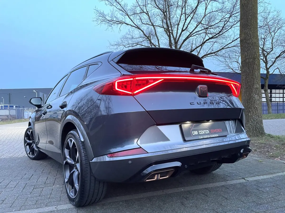 1.4 e-Hybrid VZ 245 PK/ Camera/ CarPlay/ 19''LMV/ Matrix LED