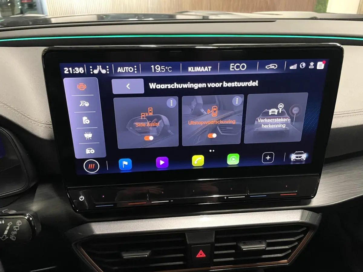 1.4 e-Hybrid VZ 245 PK/ Camera/ CarPlay/ 19''LMV/ Matrix LED