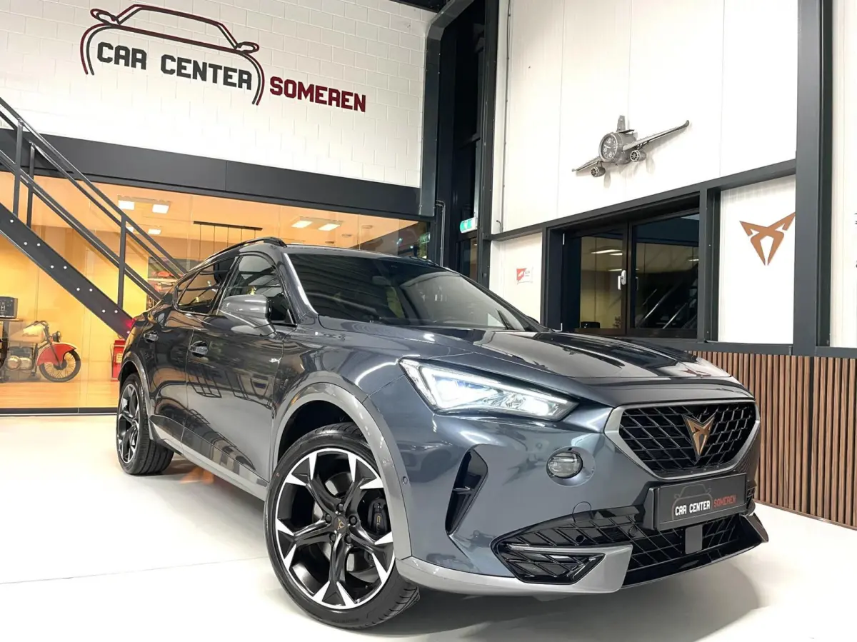 1.4 e-Hybrid VZ 245 PK/ Camera/ CarPlay/ 19''LMV/ Matrix LED