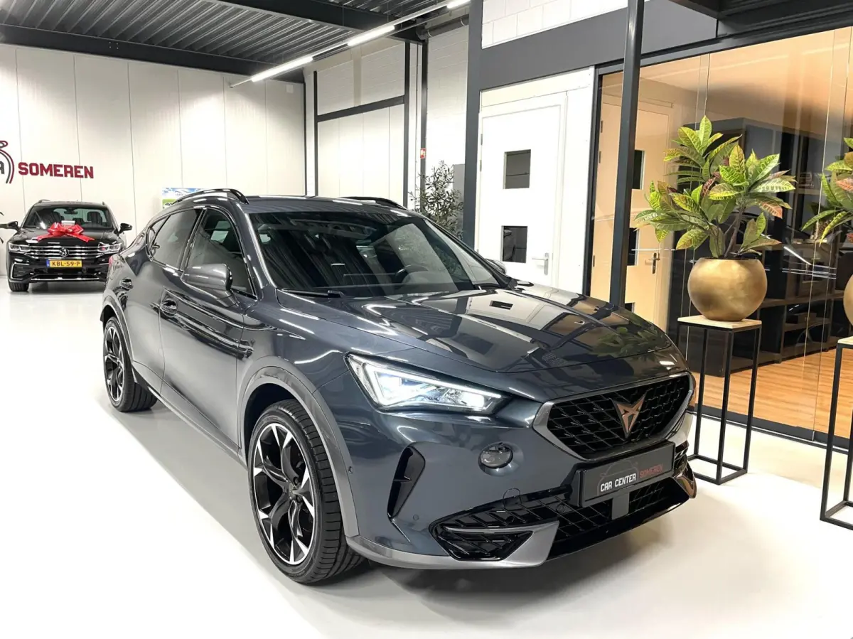 1.4 e-Hybrid VZ 245 PK/ Camera/ CarPlay/ 19''LMV/ Matrix LED