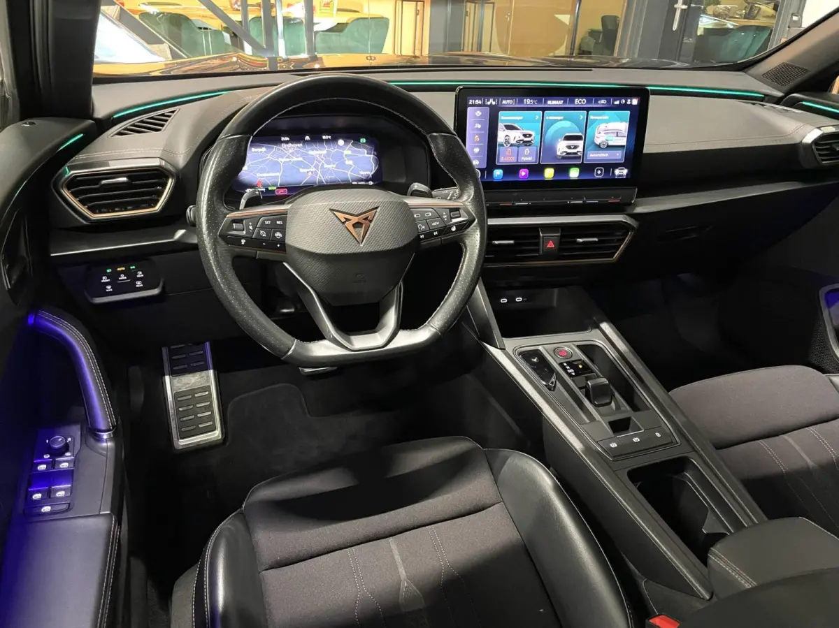 1.4 e-Hybrid VZ 245 PK/ Camera/ CarPlay/ 19''LMV/ Matrix LED