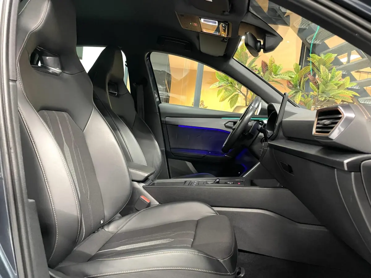 1.4 e-Hybrid VZ 245 PK/ Camera/ CarPlay/ 19''LMV/ Matrix LED