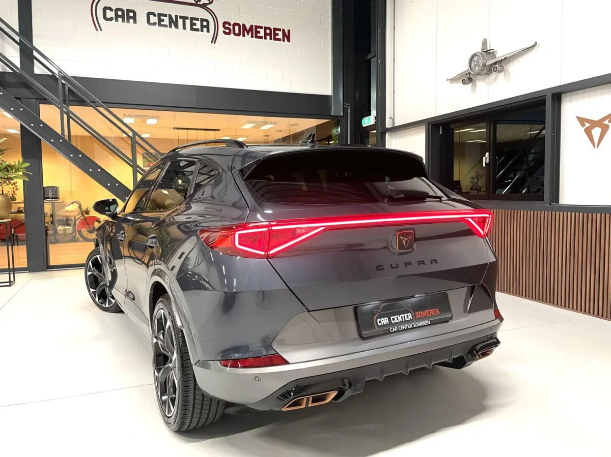 1.4 e-Hybrid VZ 245 PK/ Camera/ CarPlay/ 19''LMV/ Matrix LED
