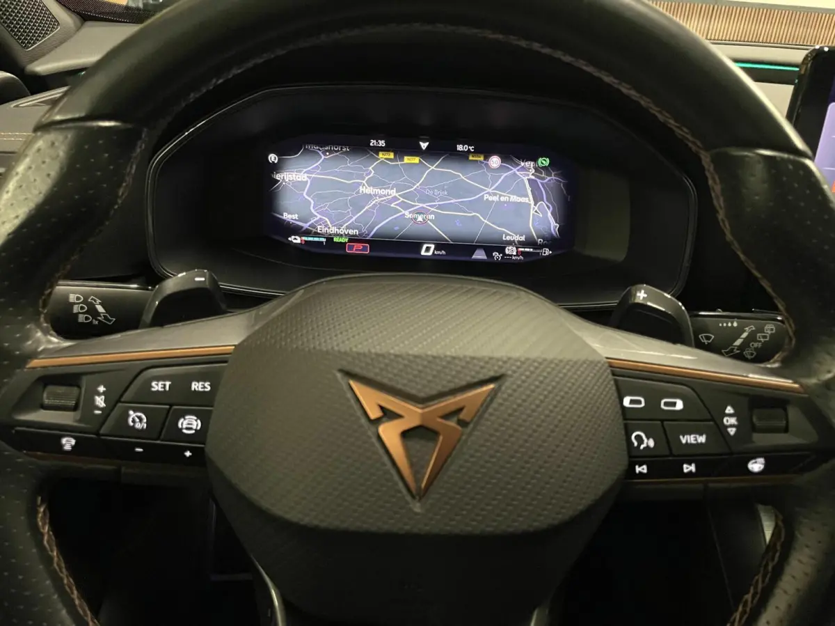 1.4 e-Hybrid VZ 245 PK/ Camera/ CarPlay/ 19''LMV/ Matrix LED