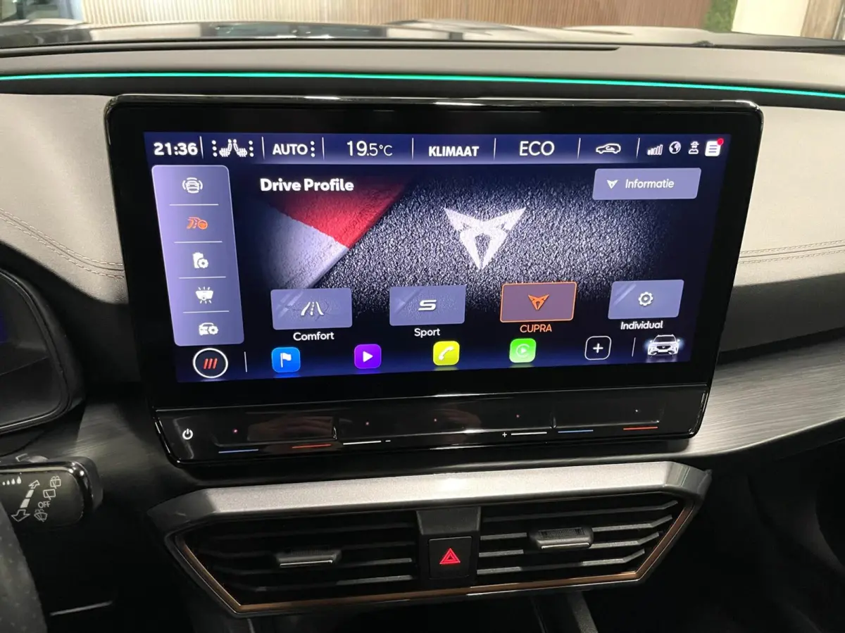 1.4 e-Hybrid VZ 245 PK/ Camera/ CarPlay/ 19''LMV/ Matrix LED