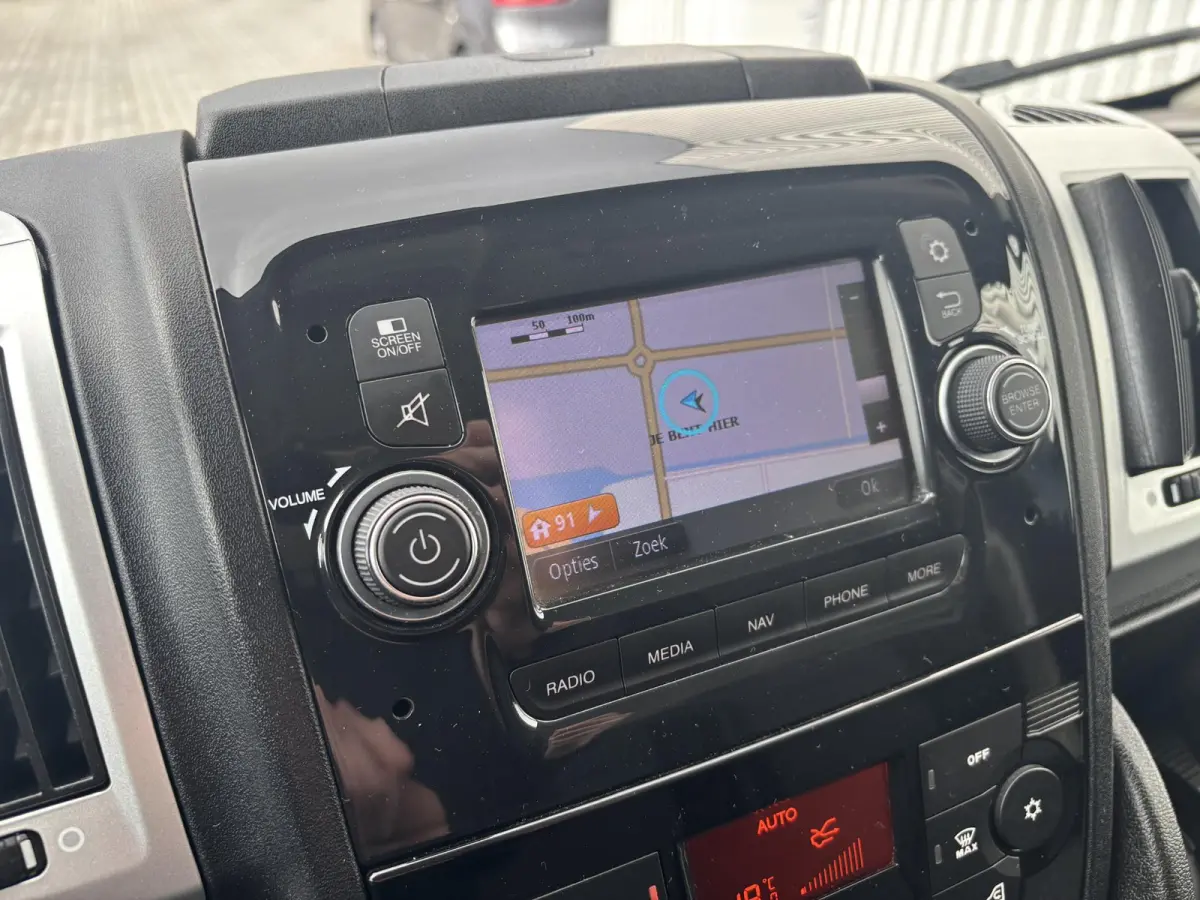 30 2.3 MJ L2H2*3PERS*ECC*CRUISE*NAVI*CAMERA*HAAK*