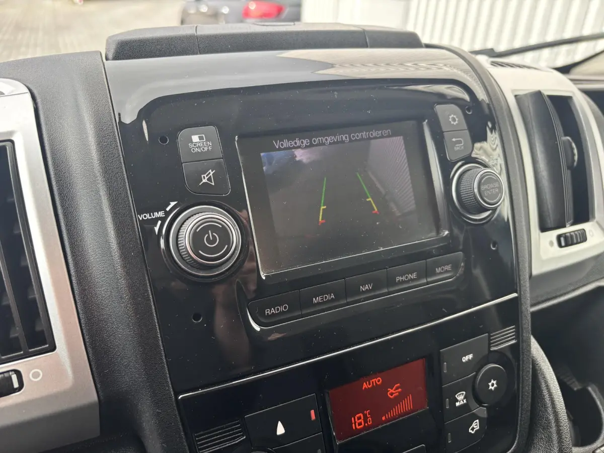 30 2.3 MJ L2H2*3PERS*ECC*CRUISE*NAVI*CAMERA*HAAK*