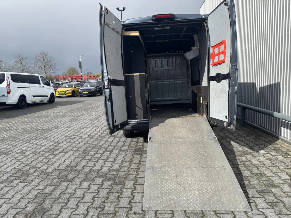 30 2.3 MJ L2H2*3PERS*ECC*CRUISE*NAVI*CAMERA*HAAK*